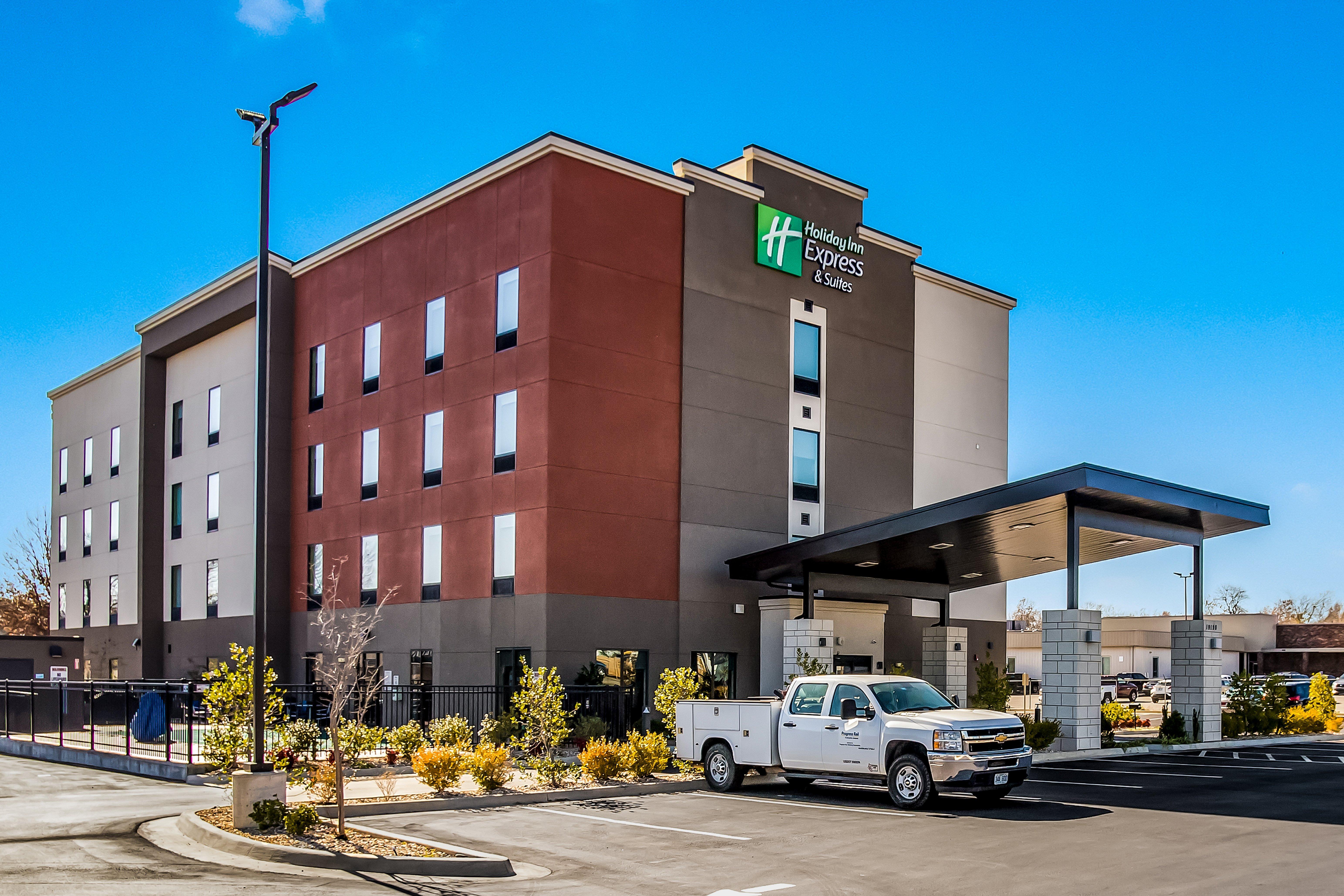 Holiday Inn Express & Suites Tulsa East - Catoosa By Ihg Dış mekan fotoğraf