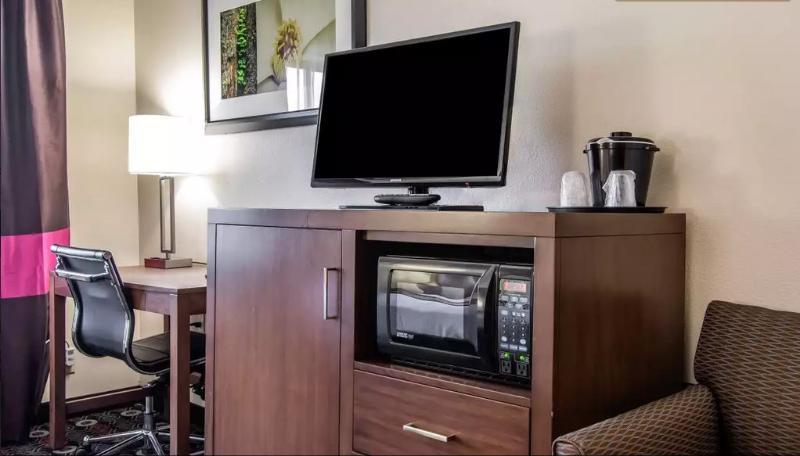 Holiday Inn Express & Suites Tulsa East - Catoosa By Ihg Dış mekan fotoğraf
