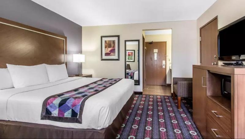 Holiday Inn Express & Suites Tulsa East - Catoosa By Ihg Dış mekan fotoğraf