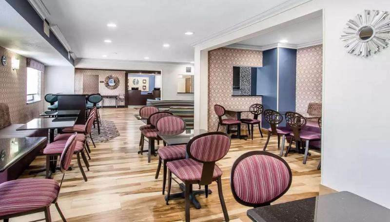 Holiday Inn Express & Suites Tulsa East - Catoosa By Ihg Dış mekan fotoğraf